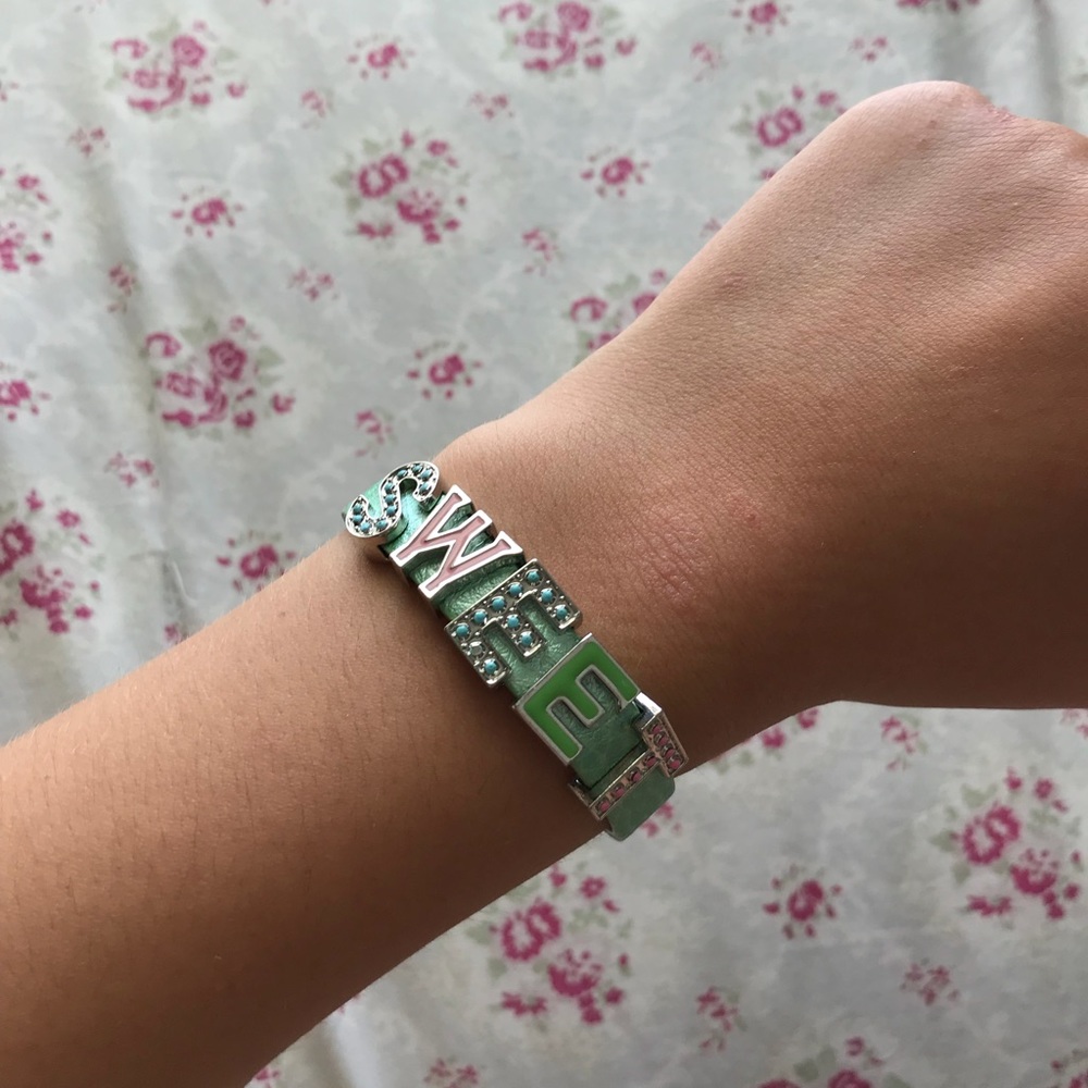 Bracelet